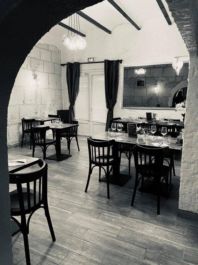 Hotel Restaurant Le Saint Gillois Экстерьер фото