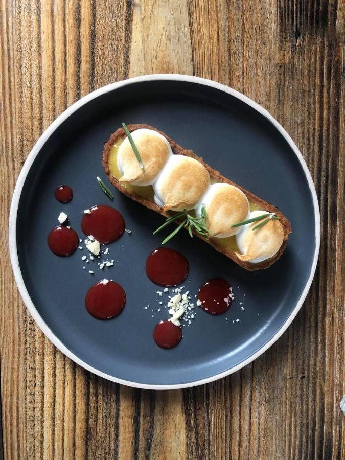 Hotel Restaurant Le Saint Gillois Экстерьер фото